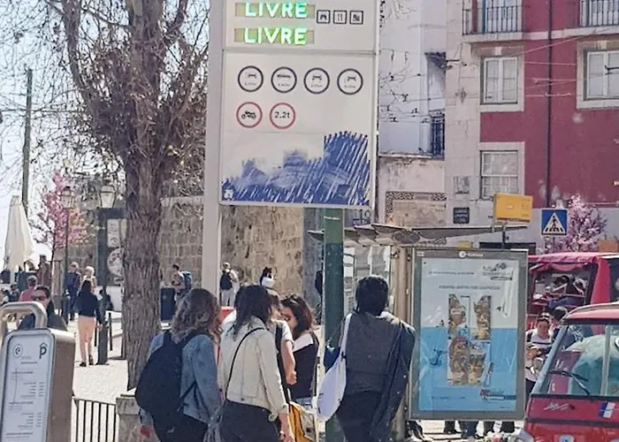 Duplex Castle Sao Jorge Apartmán