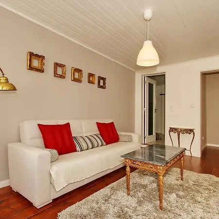 Duplex Castle Sao Jorge דירה ליסבון