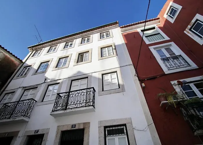 Duplex Castle Sao Jorge * ליסבון